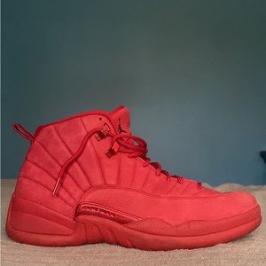 Jordan 12 retro gym red size 11